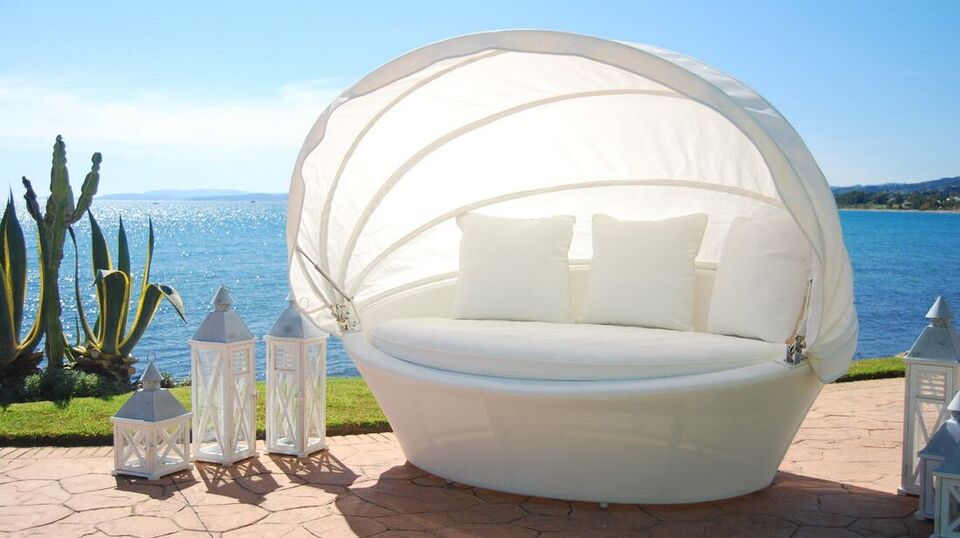 Ourdoor furniture in Marbella beach