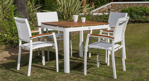 Outdoor furniture Spain in teak with round table