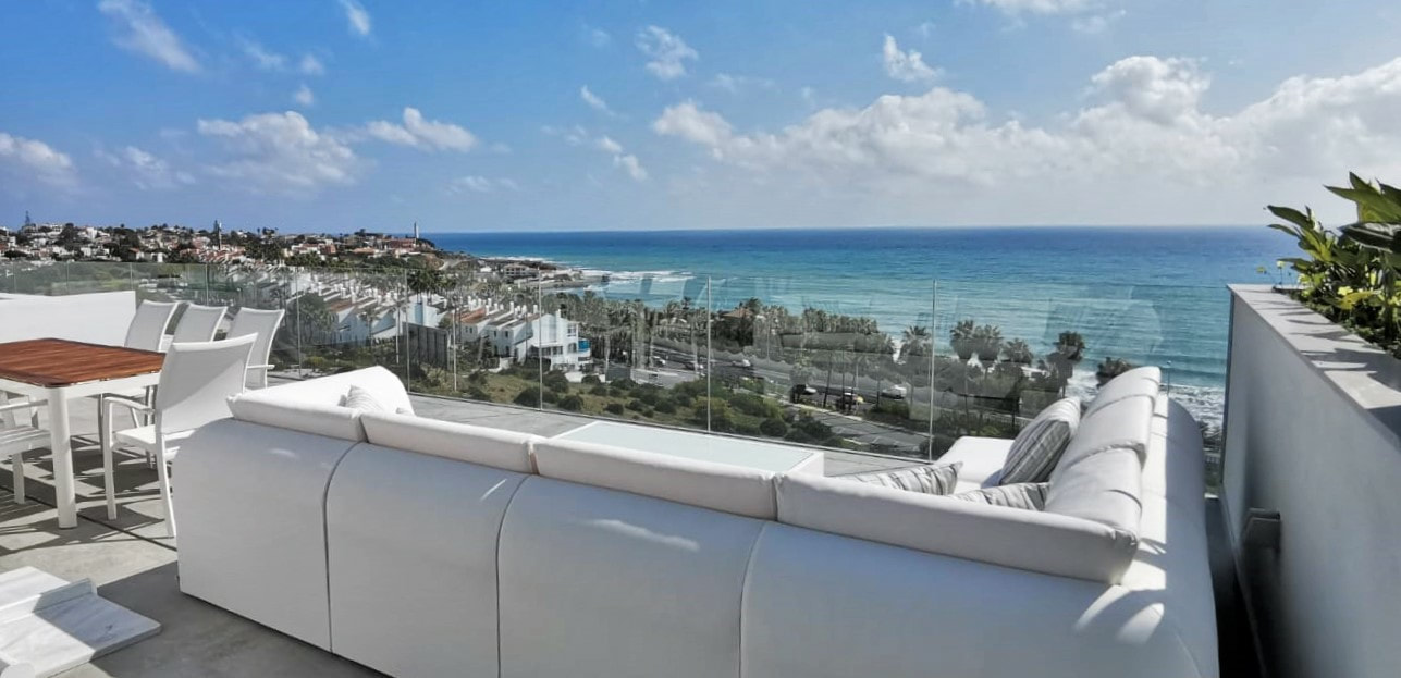 Picture of a terrace in a penthouse on the Costa del Sol